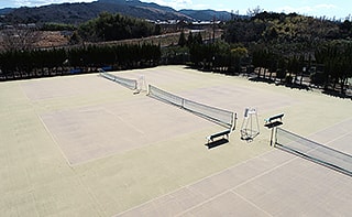 鴻ノ池テニスコート（ロート奈良テニスコート）